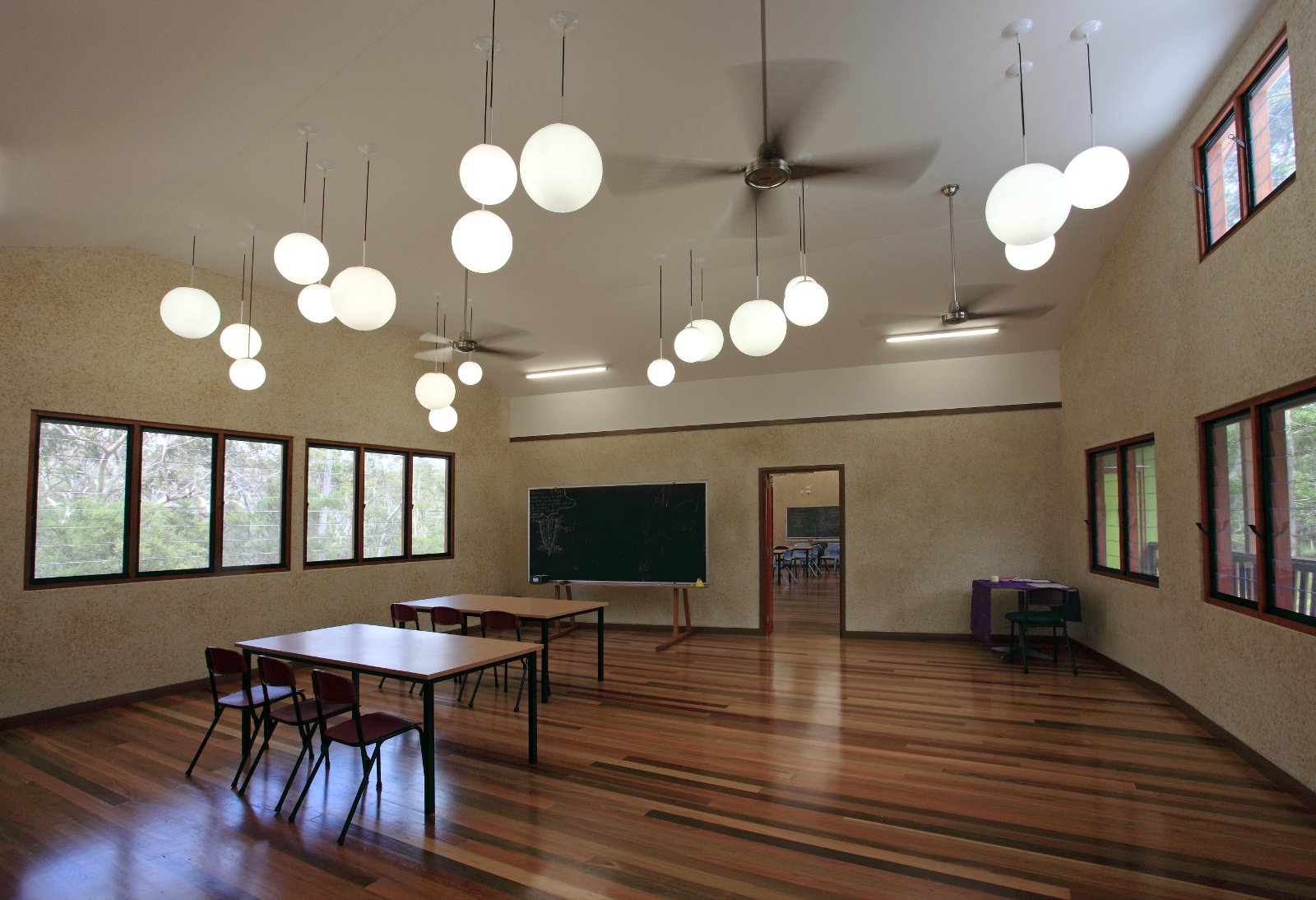 image4